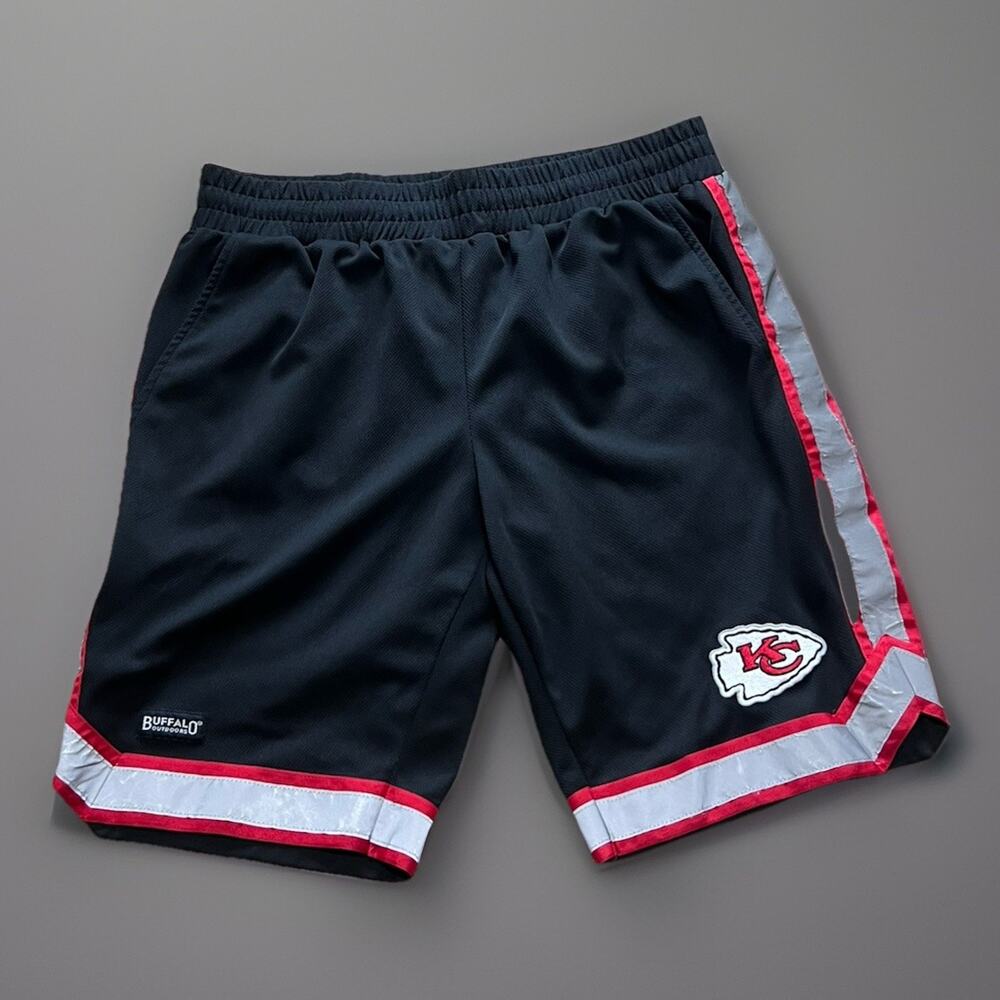 KC CHIEFS NFL Y2K Athletic Training Reflective Stripes Shorts size M Buffalo